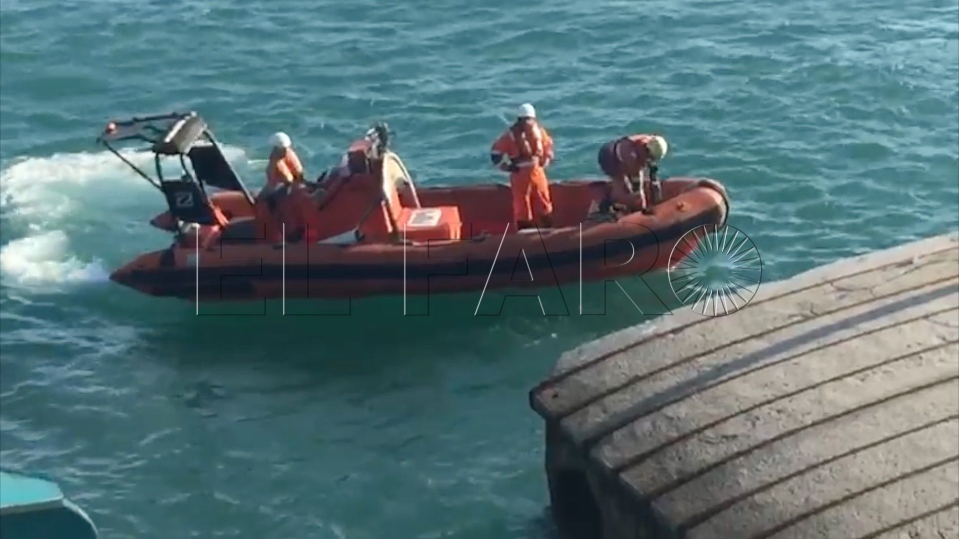 Retraso en la salida de un buque hacia Ceuta por la búsqueda de dos polizones