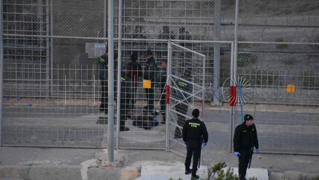 FOTOS | Así ha sido el intento de entrada masivo