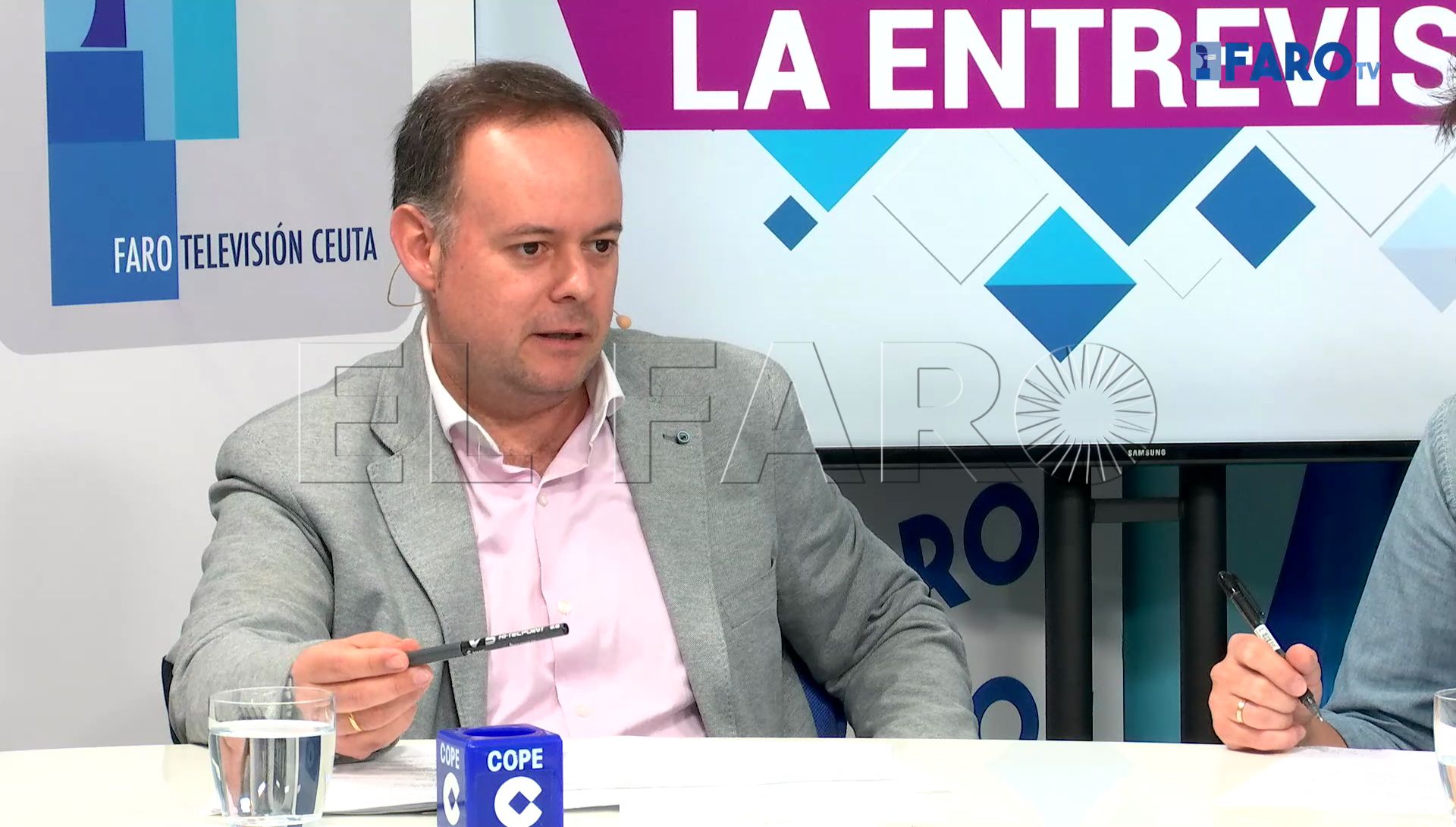 “La gratuidad de los libros se canalizará mediante banco de libros y cheque”