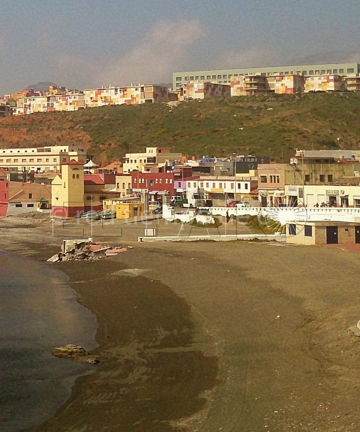 La reposición de arena en la playa de la Almadraba tendrá un coste de 15.661 euros