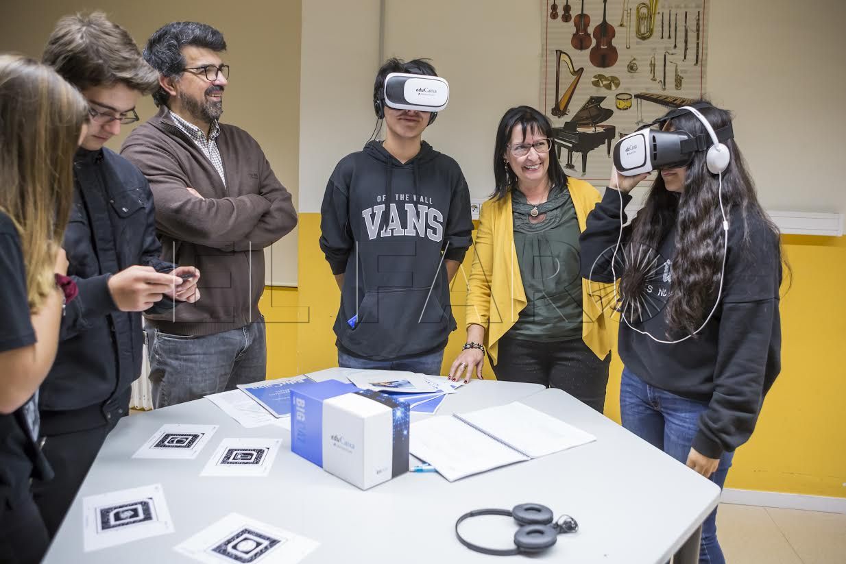 EduCaixa lleva el programa educativo Big Data a los colegios