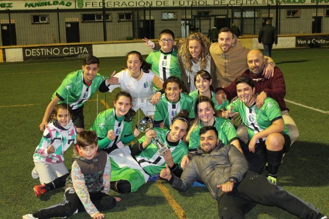 El CD Hércules consigue su primer título tras derrotar al Camoens en la Final de Copa (3-2)