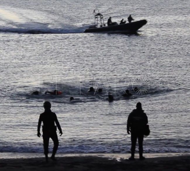 La Audiencia ordena que se sigan investigando los sucesos del 6F al bordear el espigón del Tarajal de Ceuta