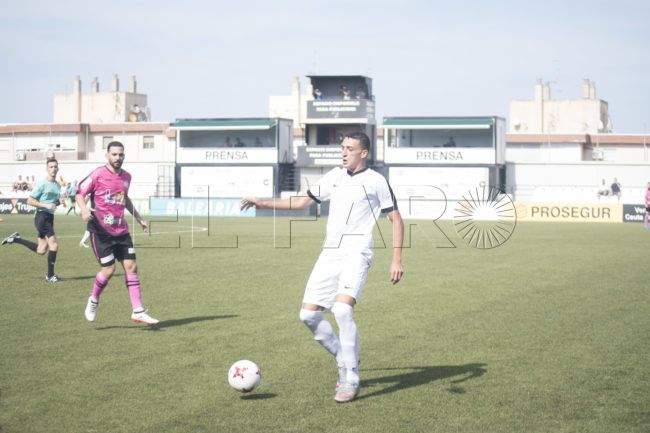 Adil Azarkan abandona la AD Ceuta FC