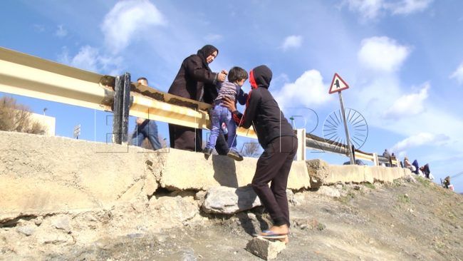 Familias aisladas por la obra del Tarajal