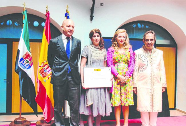 Anishaa, presente en Caftanorte
