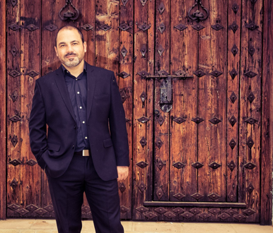 La Cofradía de África se encomienda al músico y director de orquesta Alberto Barea