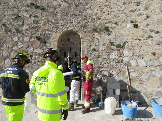 Una de las galerías subterráneas de las Murallas Reales podría visitarse