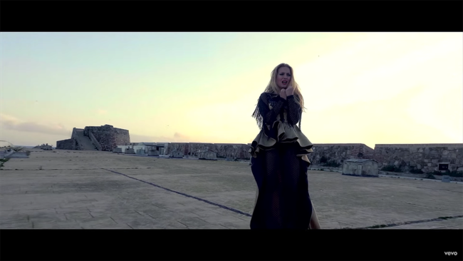 Nazaret Compaz estrena su nuevo videoclip, grabado entero en Ceuta