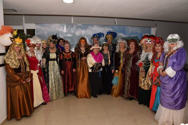 FOTOS | El Hotel Ulises acoge el Carnaval de Mayores