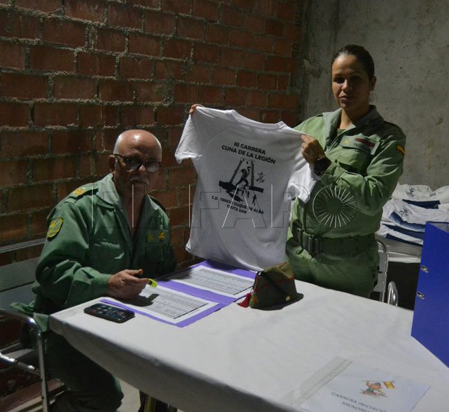 FOTOS | Primer día de recogida de dorsales de la III Cuna de la Legión