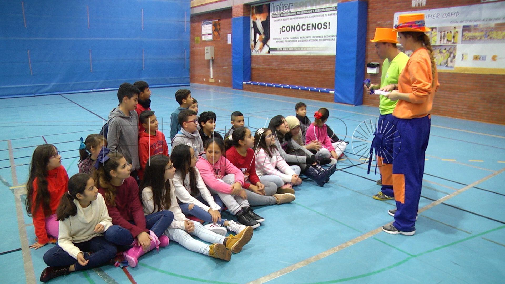 Alumnos de diferentes colegios aprenden más sobre Lenguas Maternas