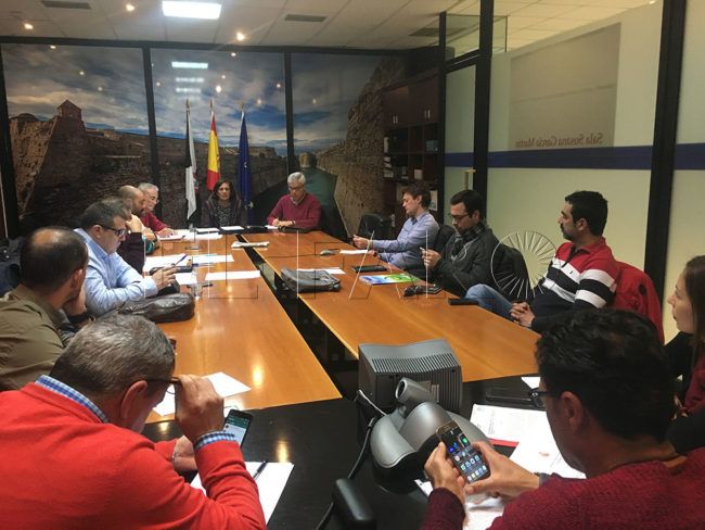 El Faro - La subida del complemento específico solo a Bomberos y Policía Local es para Caballas discriminatoria