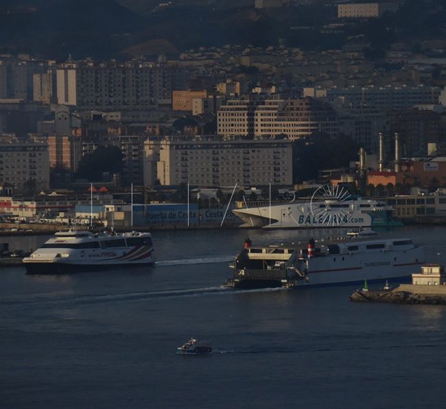 Otro festivo sin barco barato para ausentes ni peninsulares