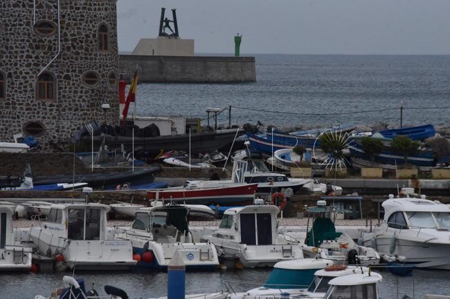 Antes de salir del puerto, pregunte a la Guardia Civil sobre cómo navegar en Fase 1