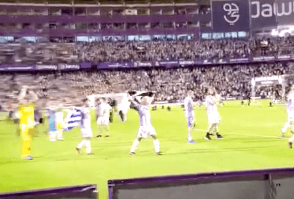 La bandera de Ceuta, presente en la celebración del ascenso del Valladolid a Primera División