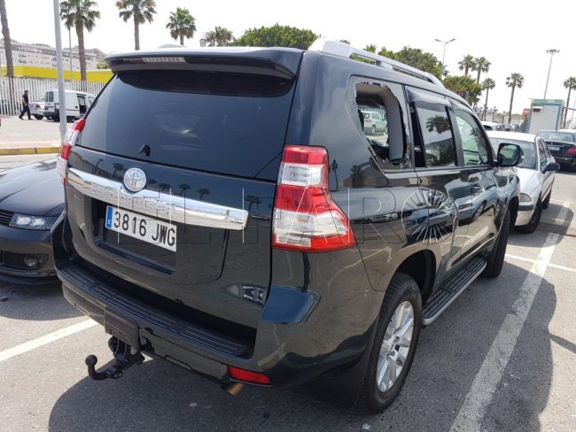 La Policía Local detiene a dos menores por destrozos en los coches de la Estación Marítima de Ceuta