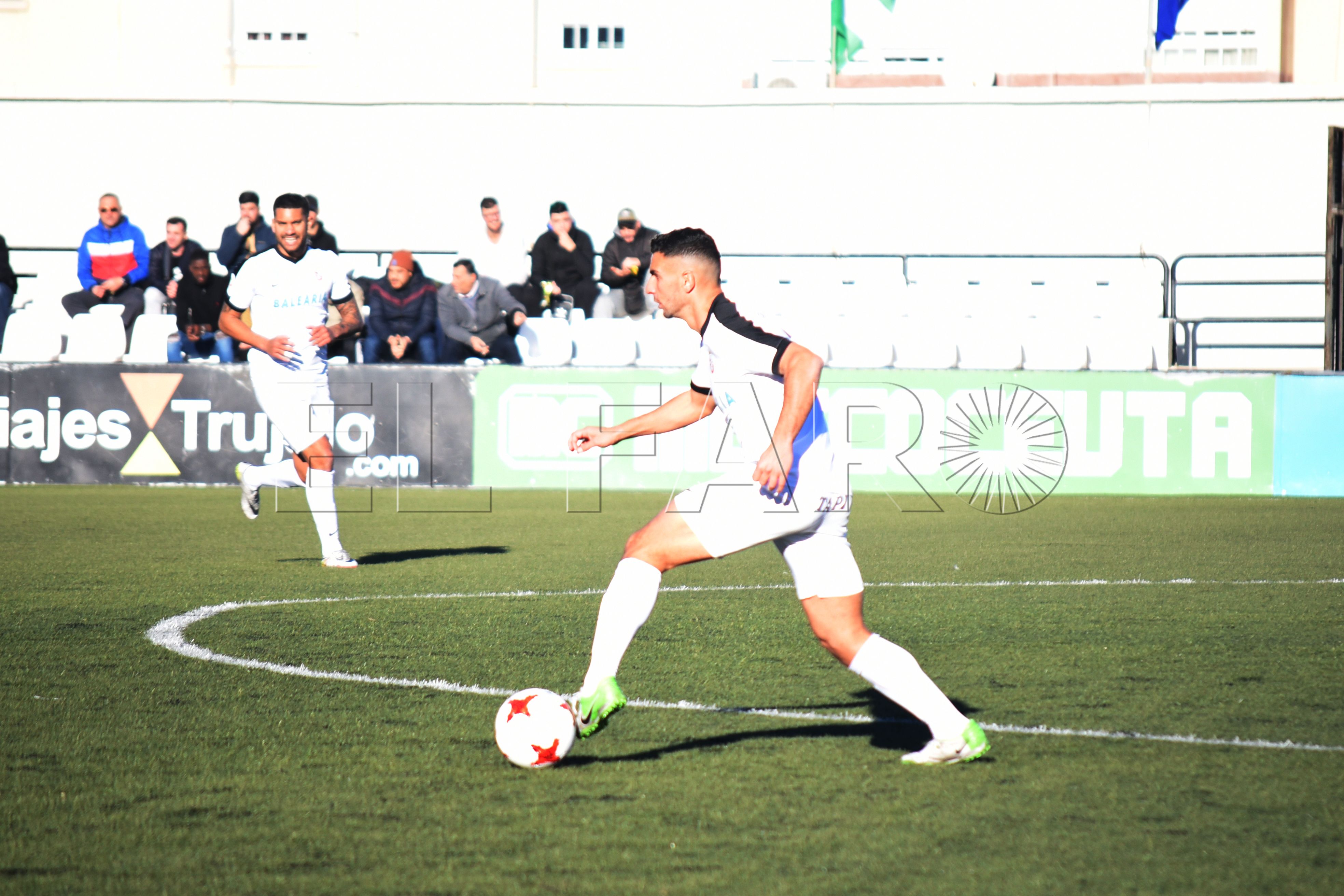 La AD Ceuta FC renueva al lateral izquierdo Dani Gallardo