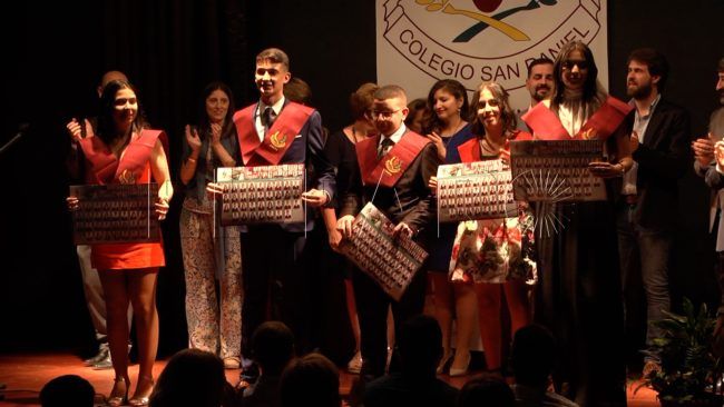 Graduaciones en el colegio San Daniel
