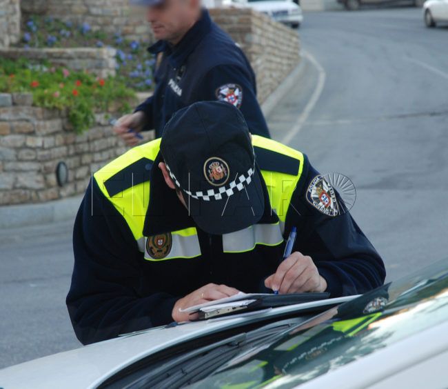 Entra en funcionamiento el radar móvil de tráfico de la Policía Local