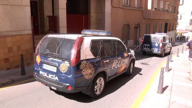 La fuga en patera, como única salida para escapar del cerco policial