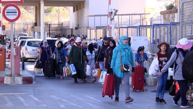 Rechazados a Ceuta tras una avalancha inútil