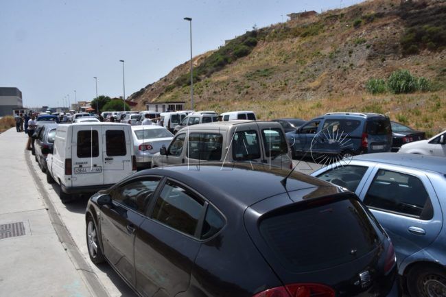 La empresa de autobuses asegura que han dejado de atender en varias barriadas por el «mecanismo» de la Delegación