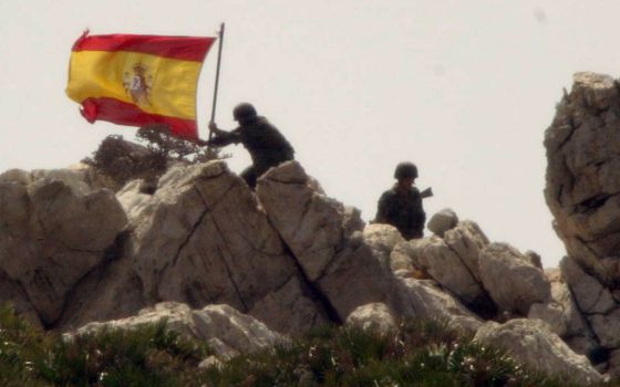 Dos militares que participaron en el Perejil, detenidos por golpistas en Santo Tomé