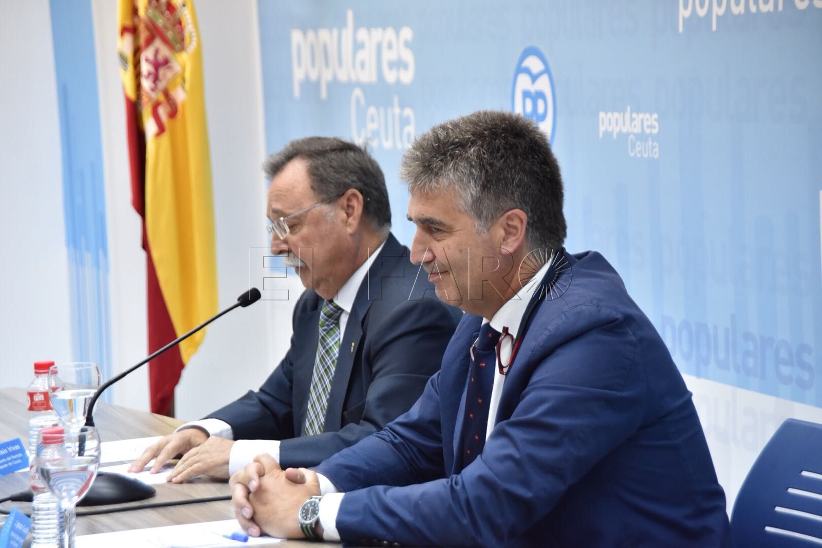 Cosidó apoya medidas para rebajar el precio del transporte para no residentes