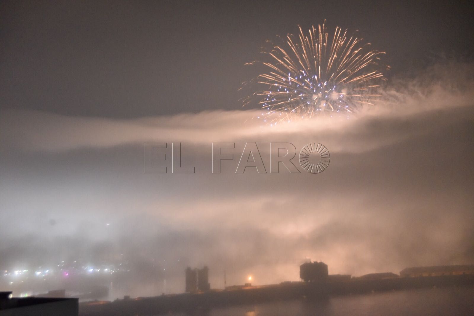 ¿Por qué se retrasaron los fuegos artificiales de la Feria de Ceuta casi una hora y media?