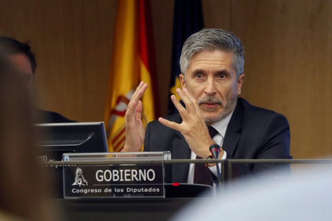 Las medidas tomadas por el Gobierno en materia de inmigración, una respuesta a las mafias: «Ante la amenaza, seguridad»