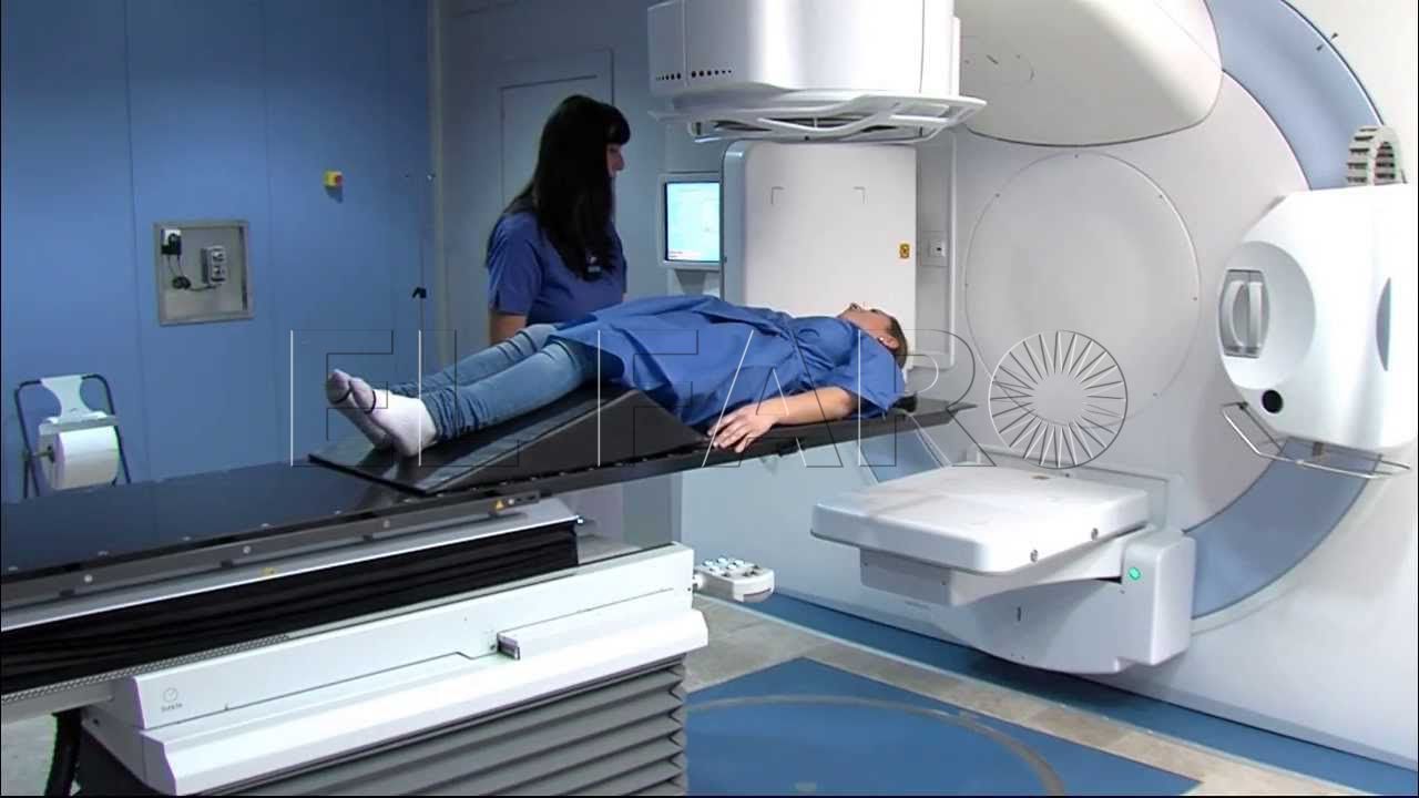 El Gobierno niega la clínica de radioterapia porque se precisan «medios muy especializados»