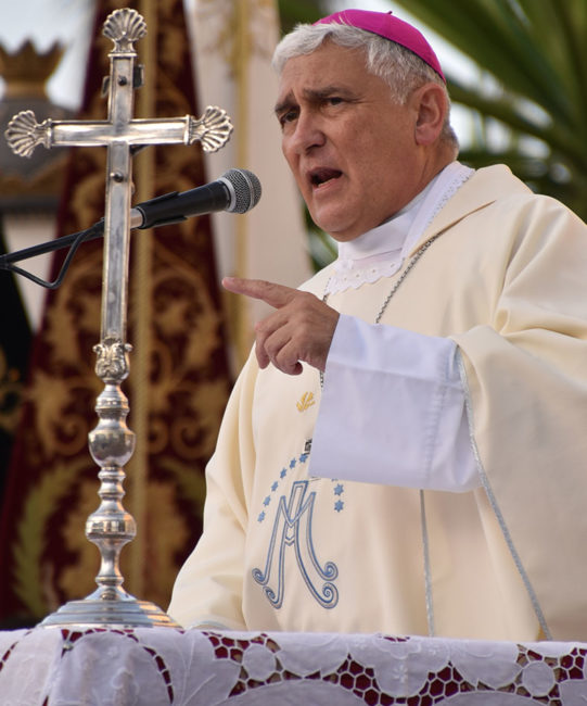 Rafael Zornoza cuestiona si la Virgen de África es la Patrona de todos los ceutíes
