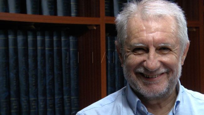 Adolfo Hernández Lafuente: «El esfuerzo de llegar a un punto de encuentro es siempre colectivo»