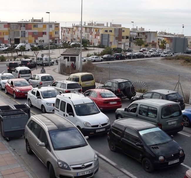 Delegación quiere limitar a 700 los coches-patera diarios