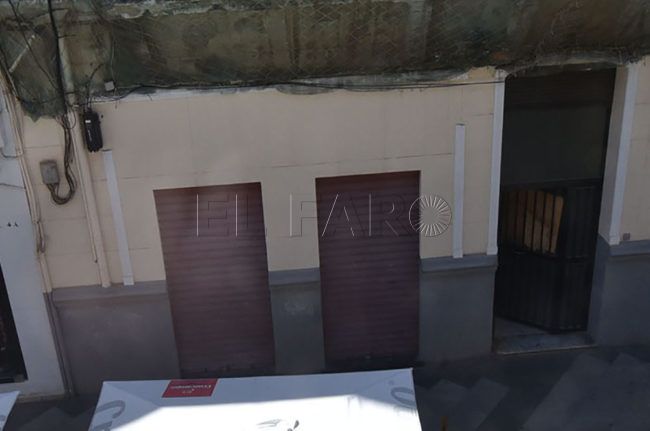 Vecinos de González de la Vega tachan de “embustero” al consejero de Fomento