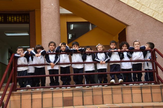El Faro - ‘Kilómetro solidario’ en el colegio Beatriz de Silva en favor del Banco de Alimentos