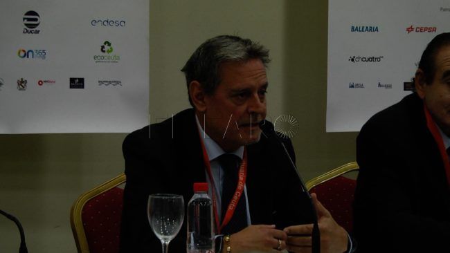 Carreira anuncia el apoyo del Gobierno a que Ceuta esté en el circuito de suministro de gas a los buques
