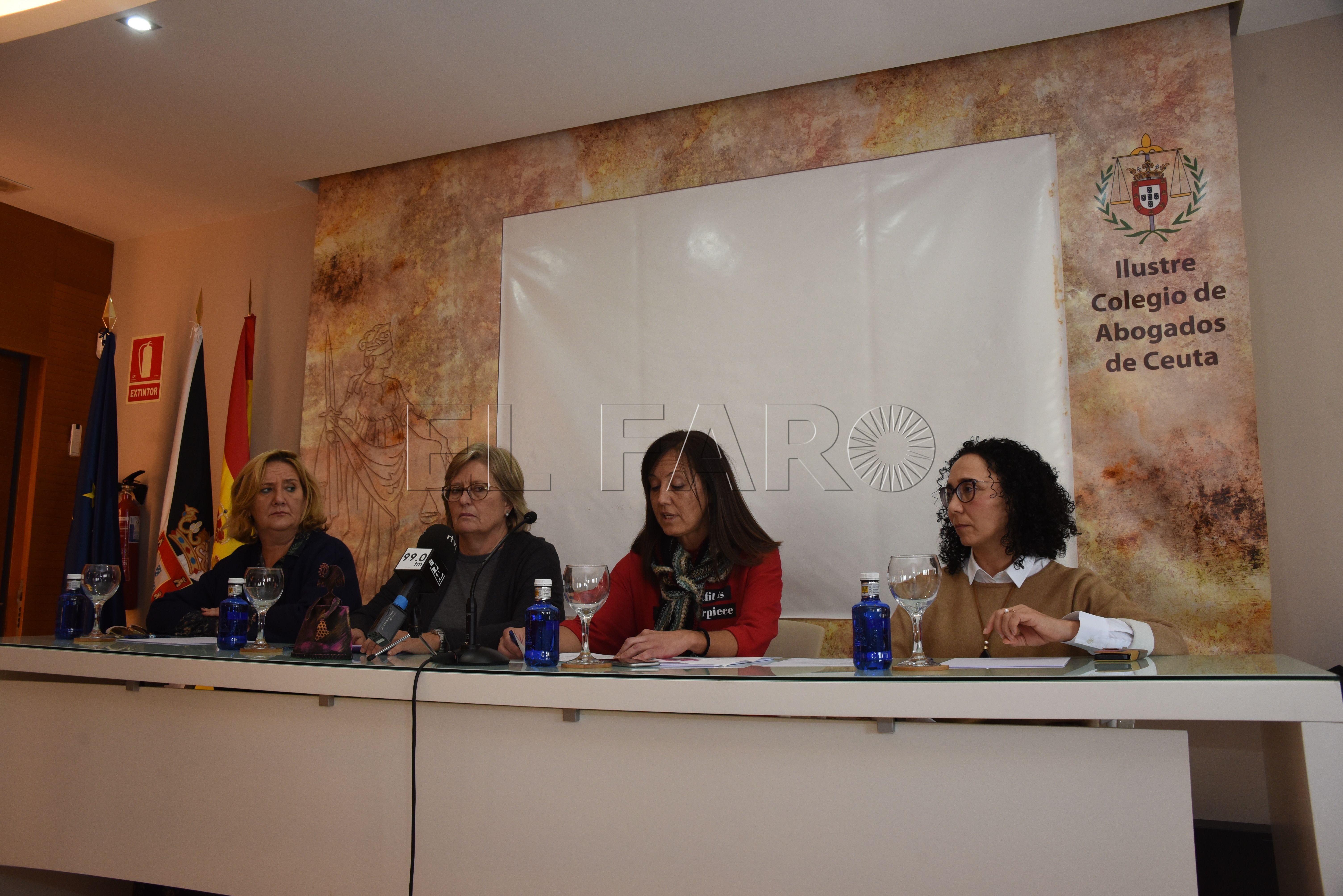 El Colegio de Abogados recuerda que su teléfono está disposición de las mujeres en situación de maltrato