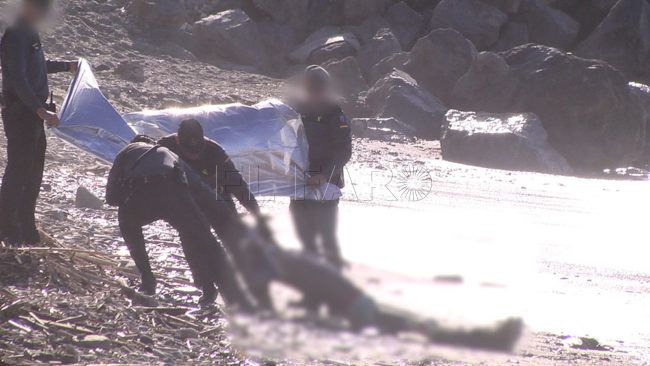 Encontrado el cadáver de un subsahariano en la playa de San Amaro