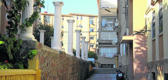 Barrios de Ceuta | Manzanera, una barriada íntima que abre las puertas a la Pasión de Cristo