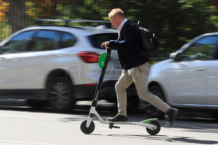 Adiós a los patinetes para los menores de 15 años: así será la nueva normativa