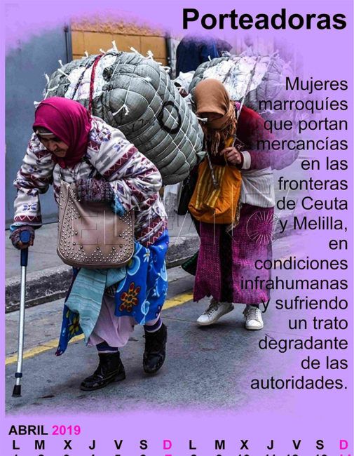 Una asociación feminista homenajea en su calendario a la figura de las porteadoras que trabajan en la frontera