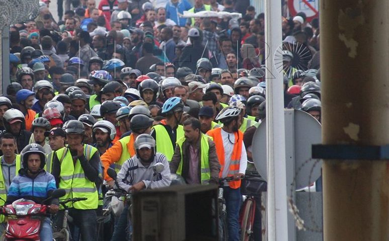 Dos intervenciones de hachís oculto en motos, en la frontera con Ceuta