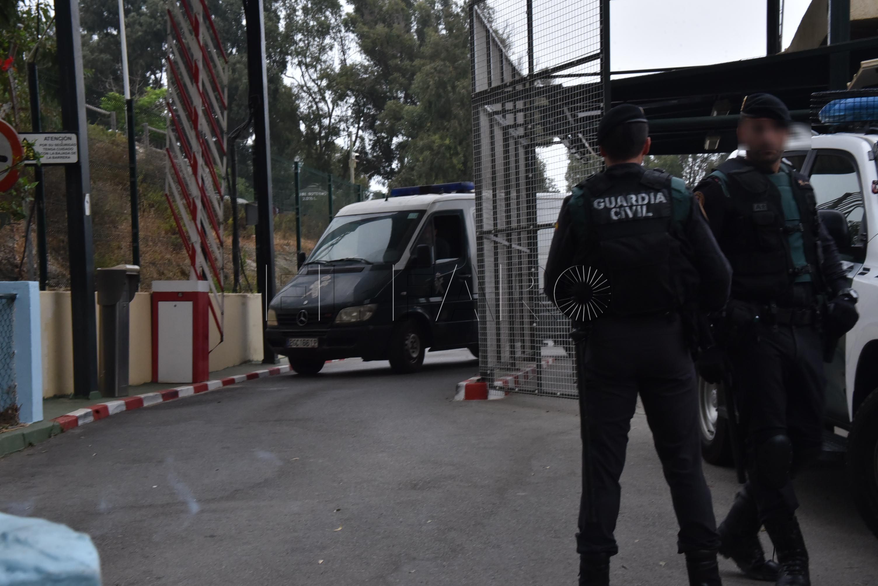 La Fiscalía de Ceuta pide 8 años de prisión para los subsaharianos que arrojaron cal viva a la Guardia Civil en el perímetro
