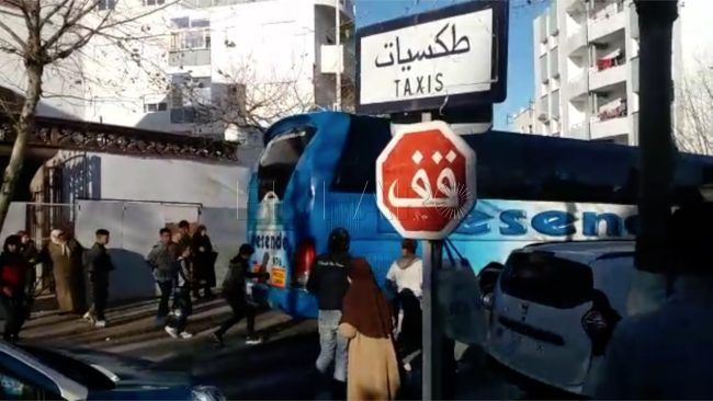 De Tetuán a Ceuta: así intentan colarse menores en un autobús