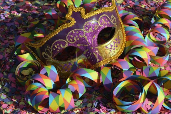 La Casa de la Juventud y la Biblioteca Pública organizan una mascarada para celebrar el Carnaval