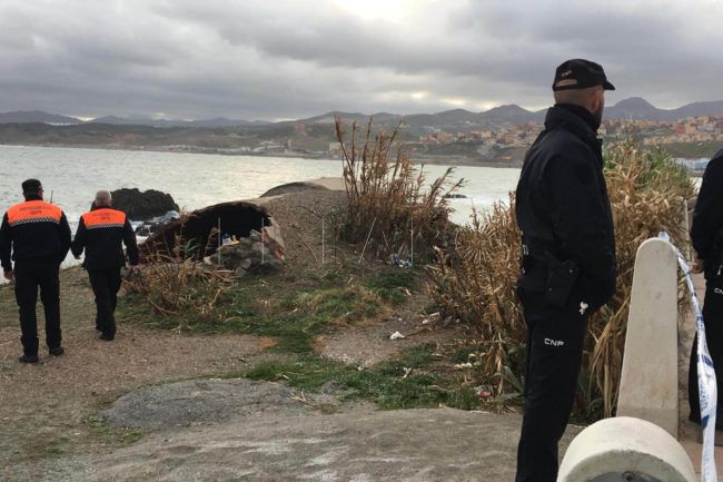 Hallado un cadáver quemado frente a la barriada Juan XXIII en Ceuta