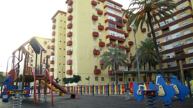 Barrios de Ceuta | El Polígono: un centro neurálgico con carácter moderno y raíces campestres