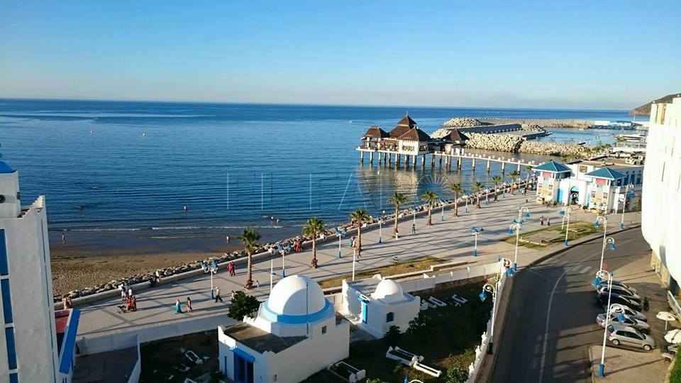 Un policía y un capitán de las Fuerzas Armadas Reales, detenidos por prostitución en Rincón